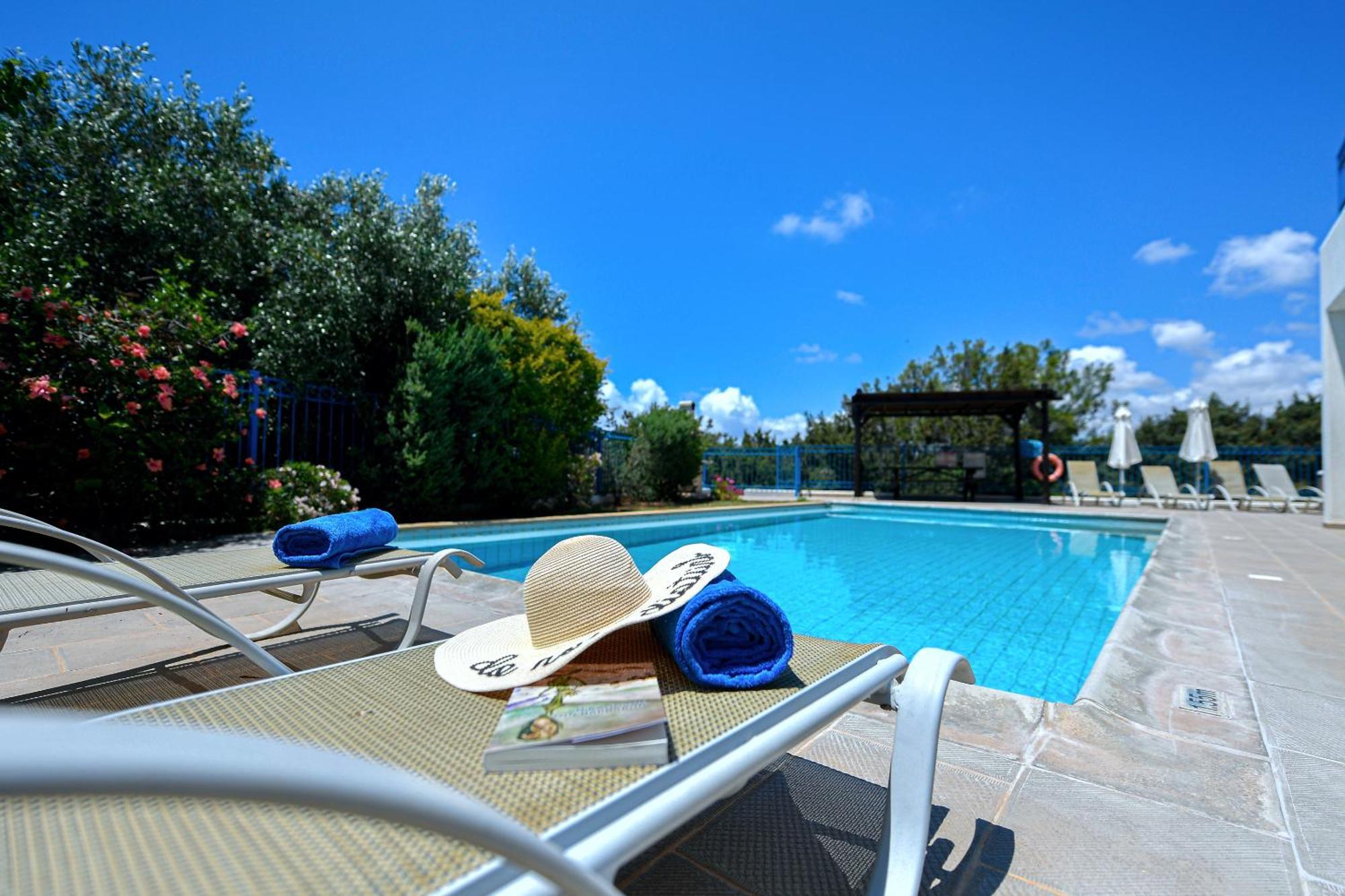 Azzurro Holiday Villas Peyia Buitenkant foto